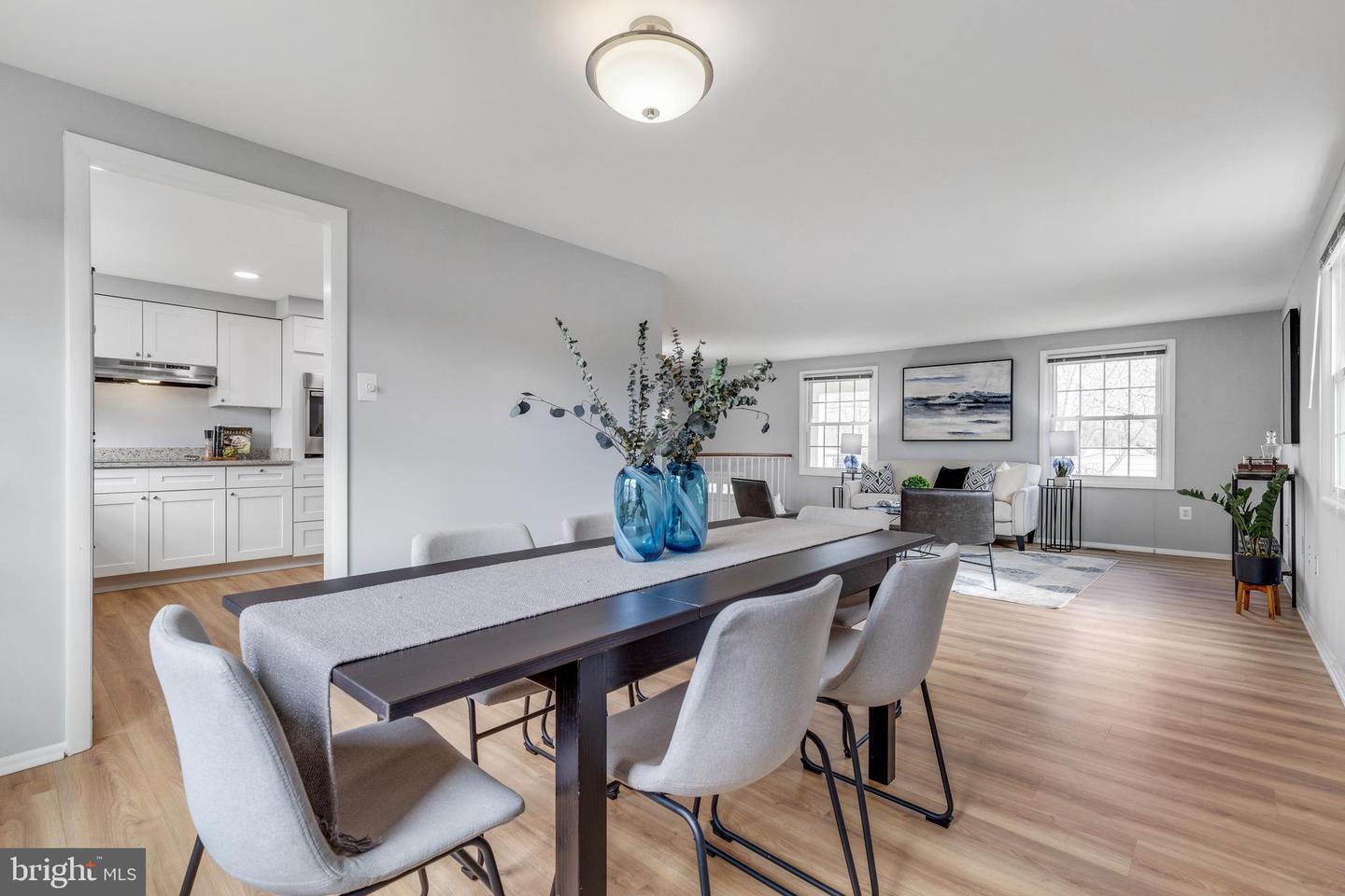 13127 Mercury LANE