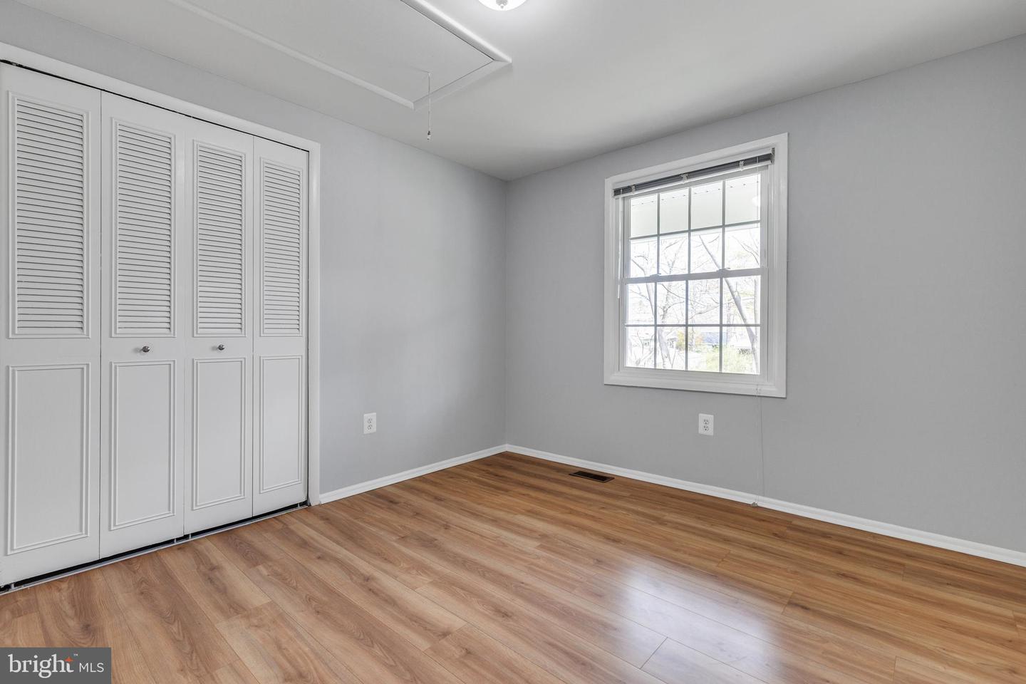 13127 Mercury LANE