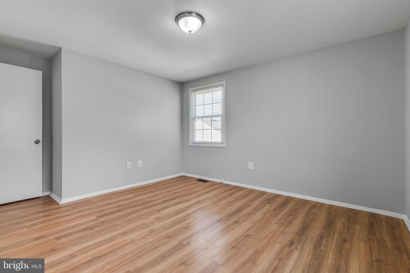 13127 Mercury LANE