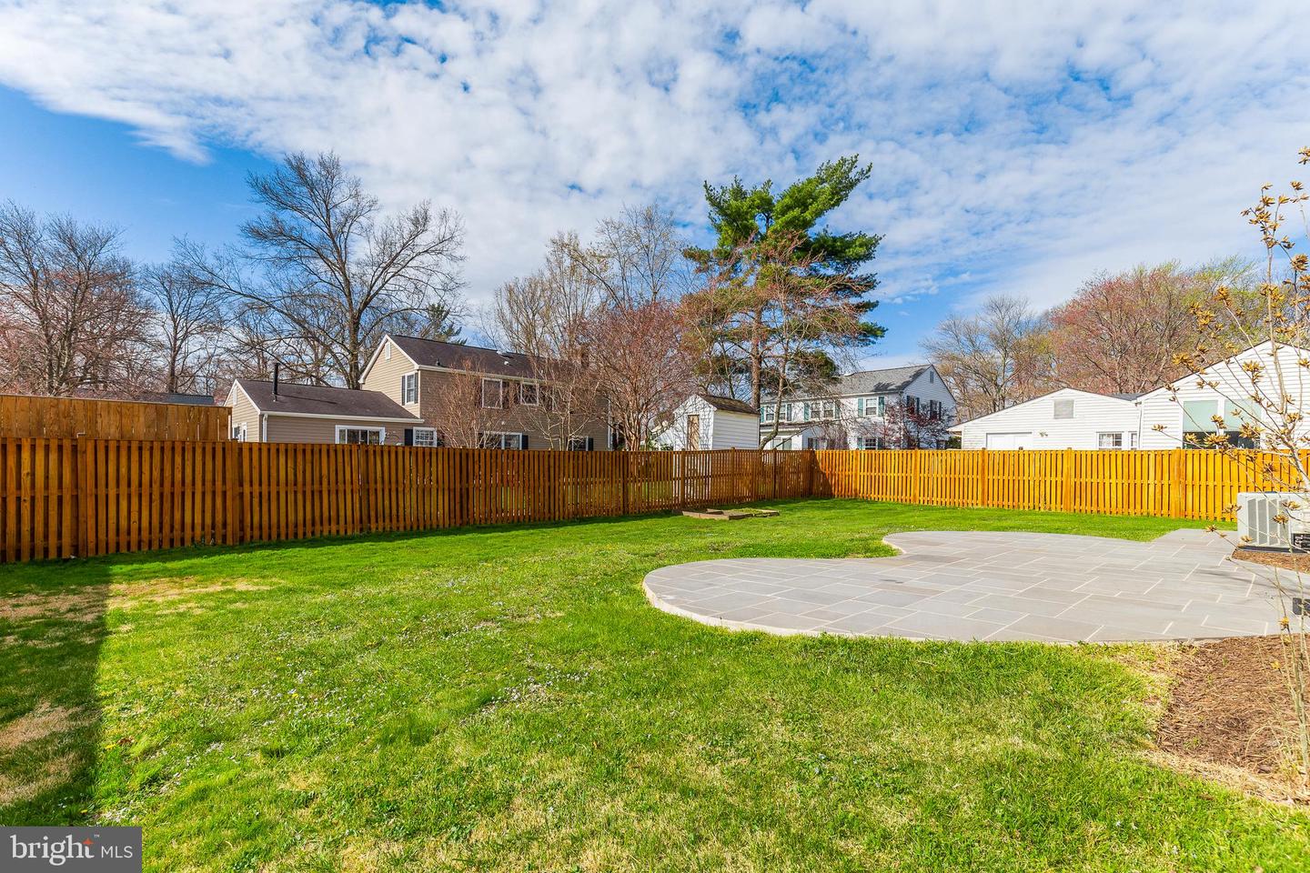 13127 Mercury LANE