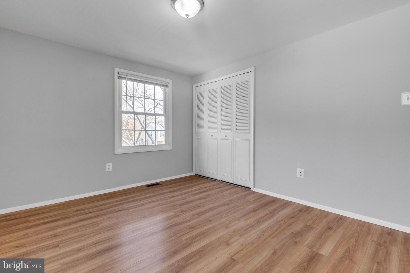 13127 Mercury LANE