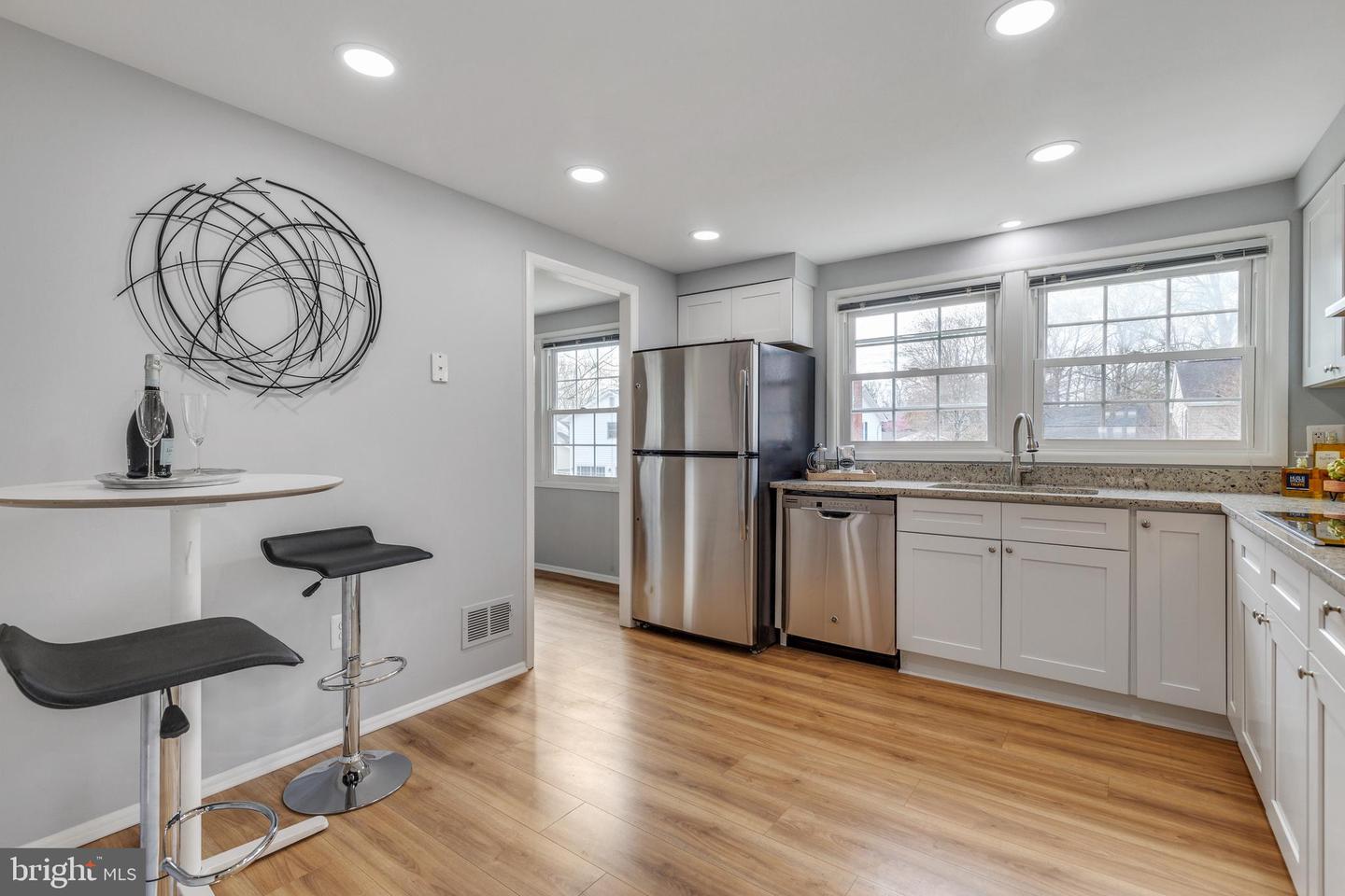 13127 Mercury LANE