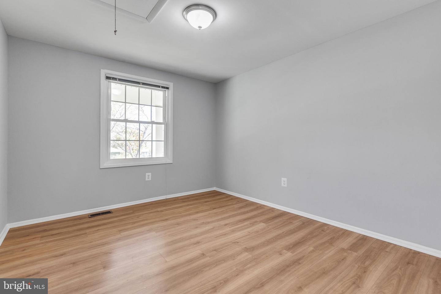 13127 Mercury LANE