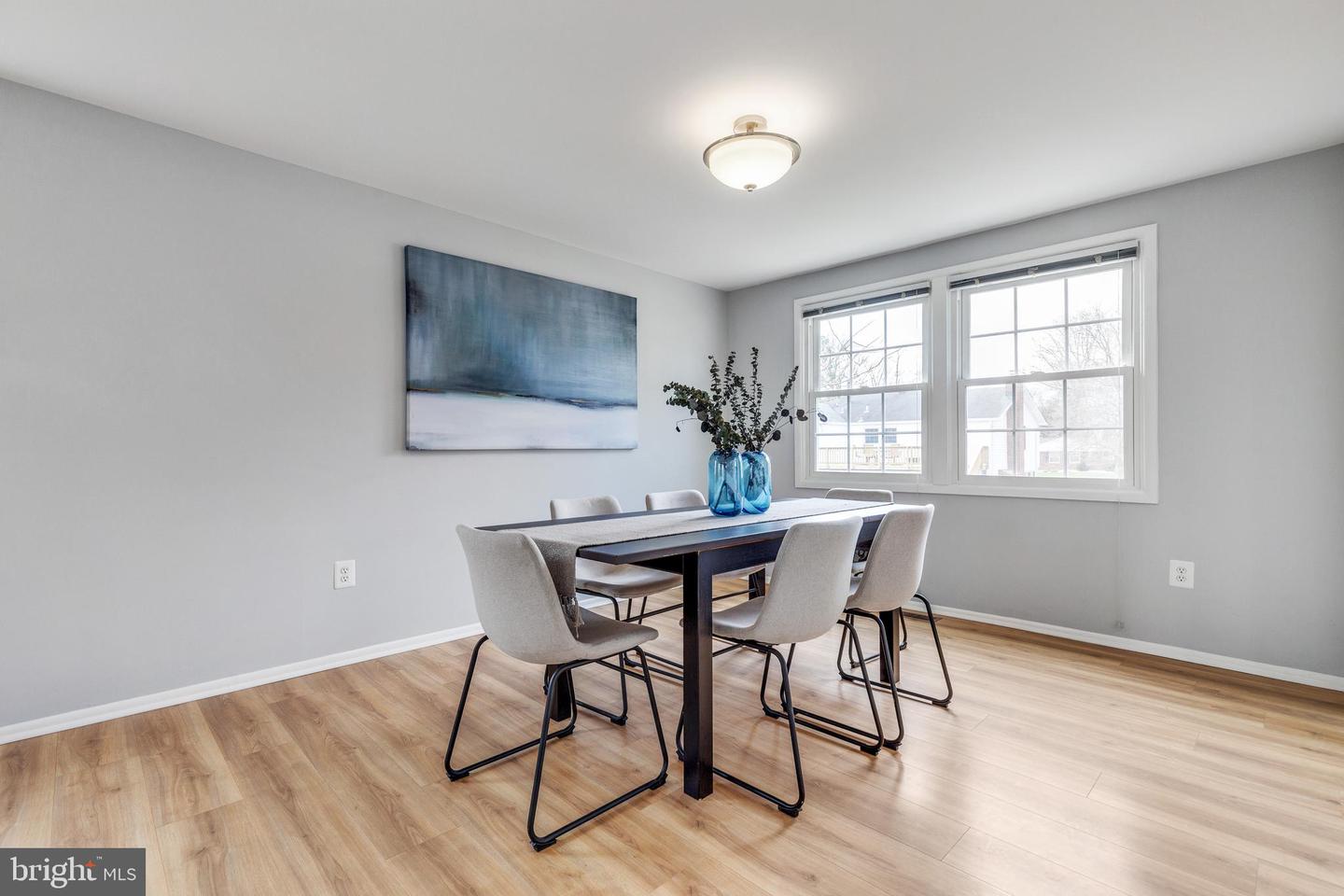 13127 Mercury LANE