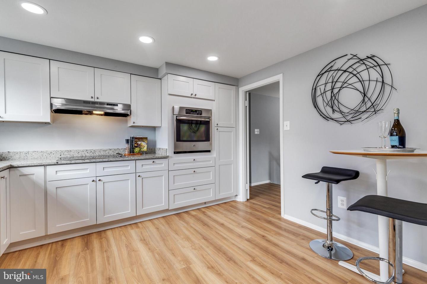 13127 Mercury LANE