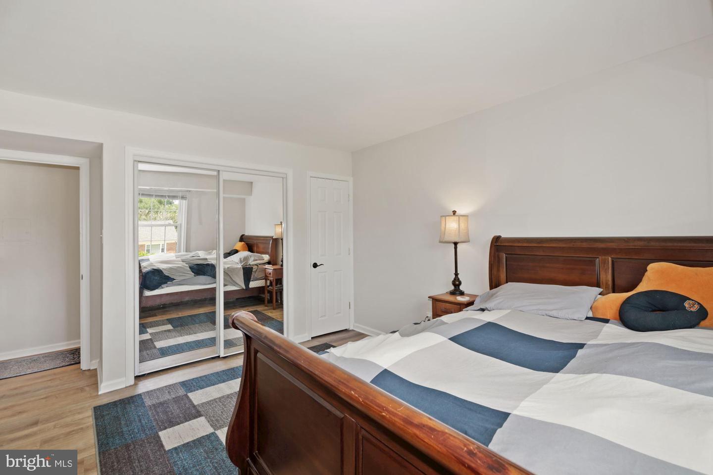 5821 Rexford Unit: 752
