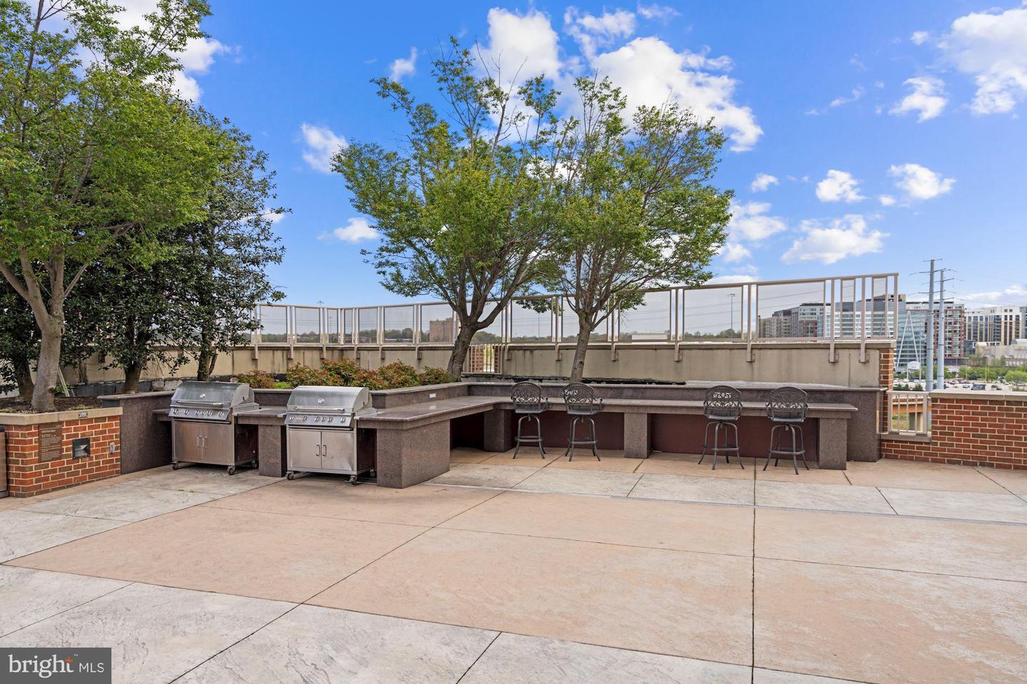 2451 Midtown AVENUE Unit: 707