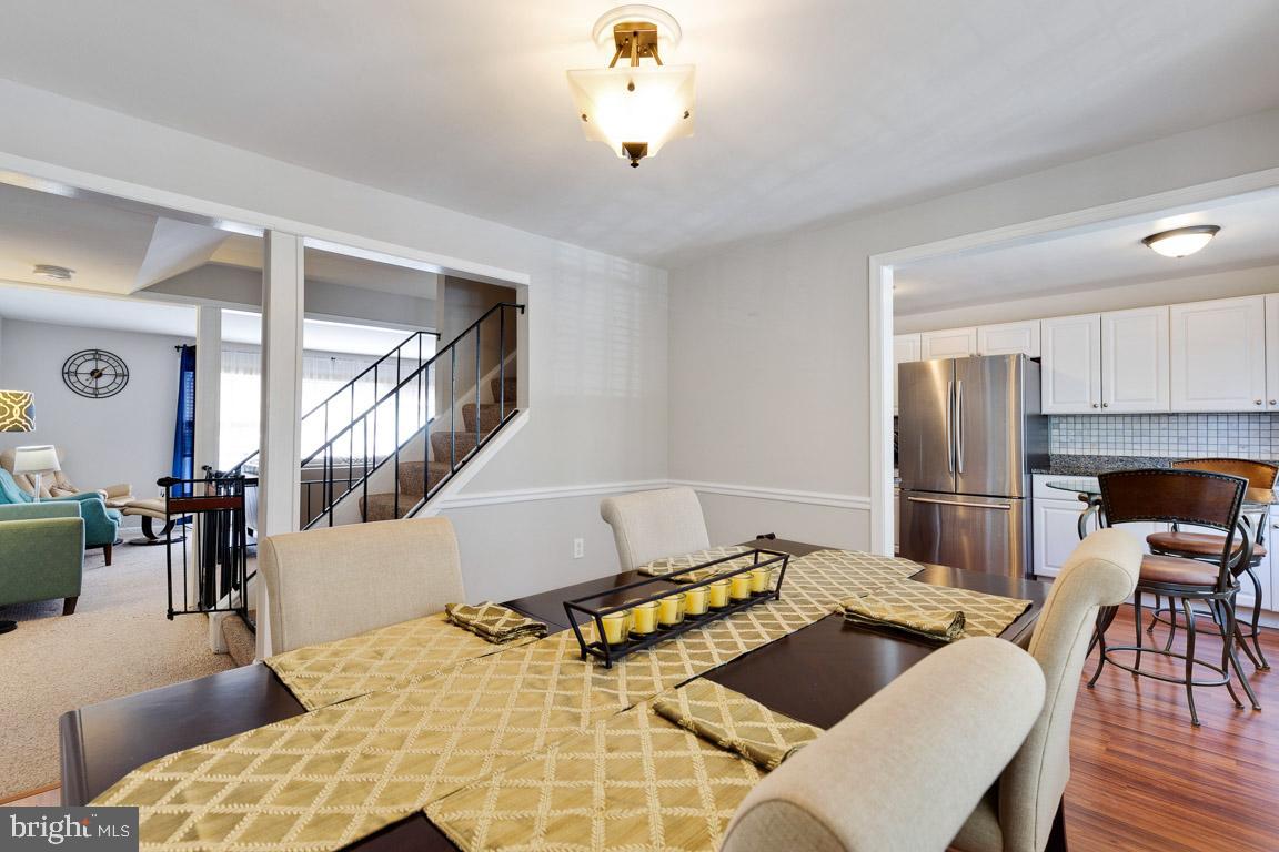 4429 Scarborough SQUARE