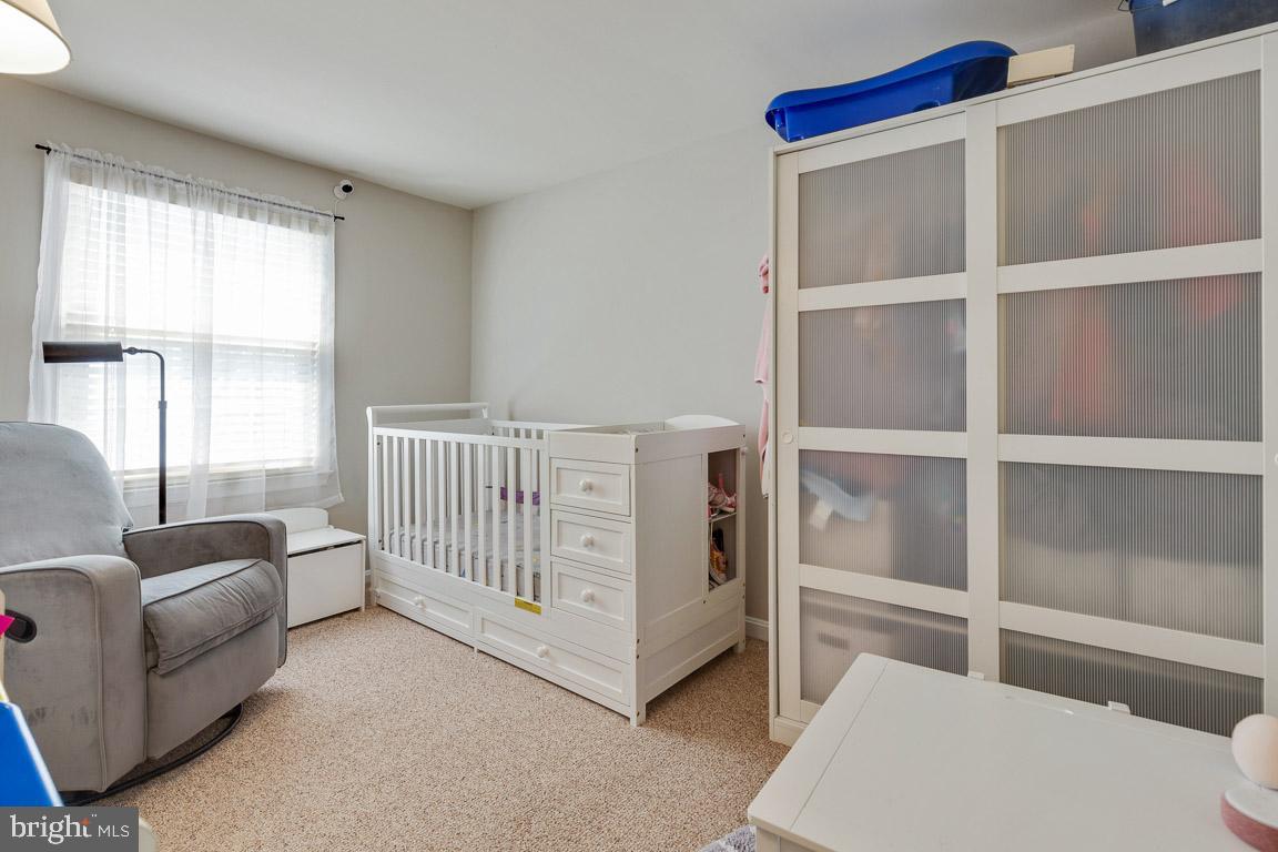 4429 Scarborough SQUARE