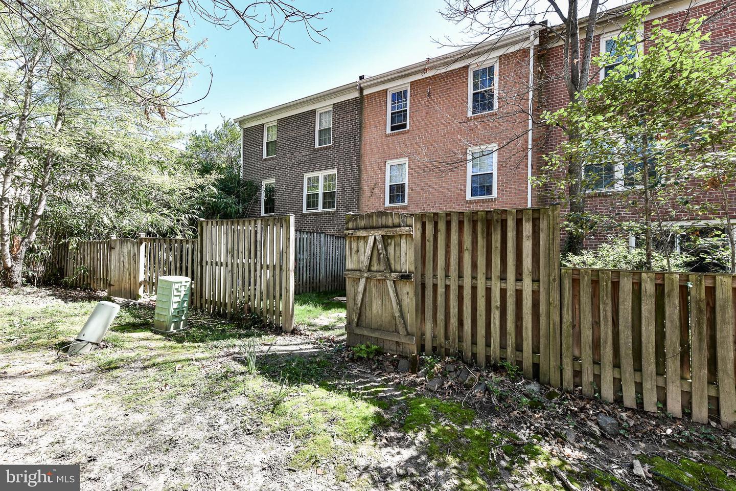 2461 Alsop COURT