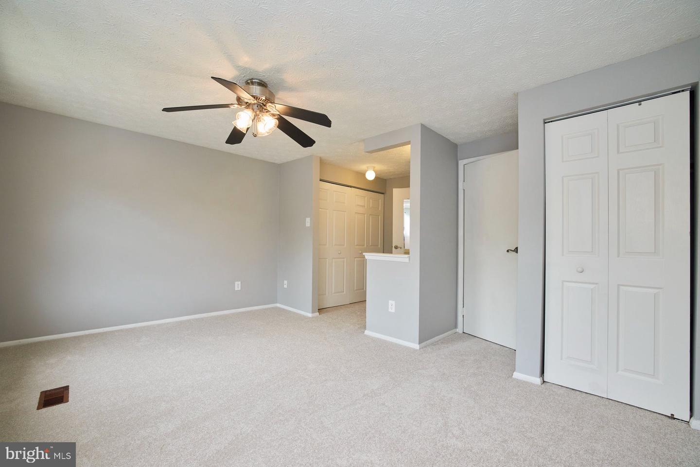 8046 Grandview COURT