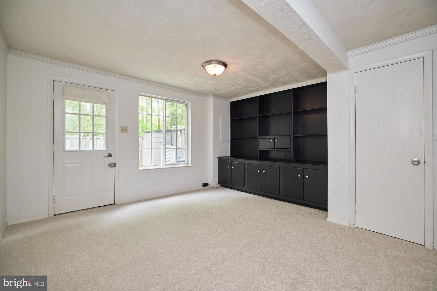 8046 Grandview COURT