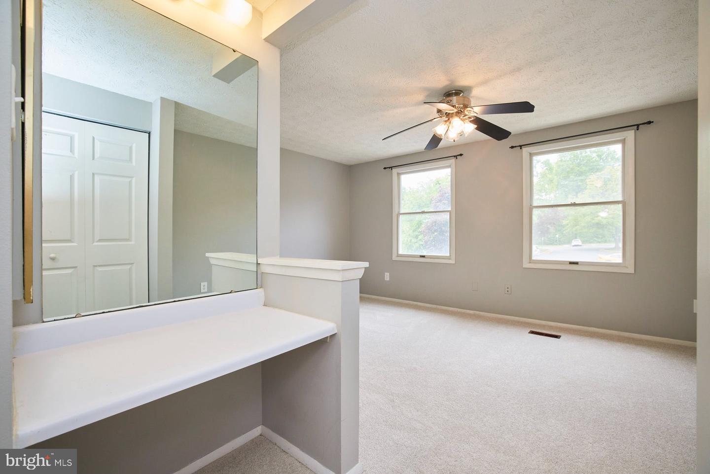 8046 Grandview COURT