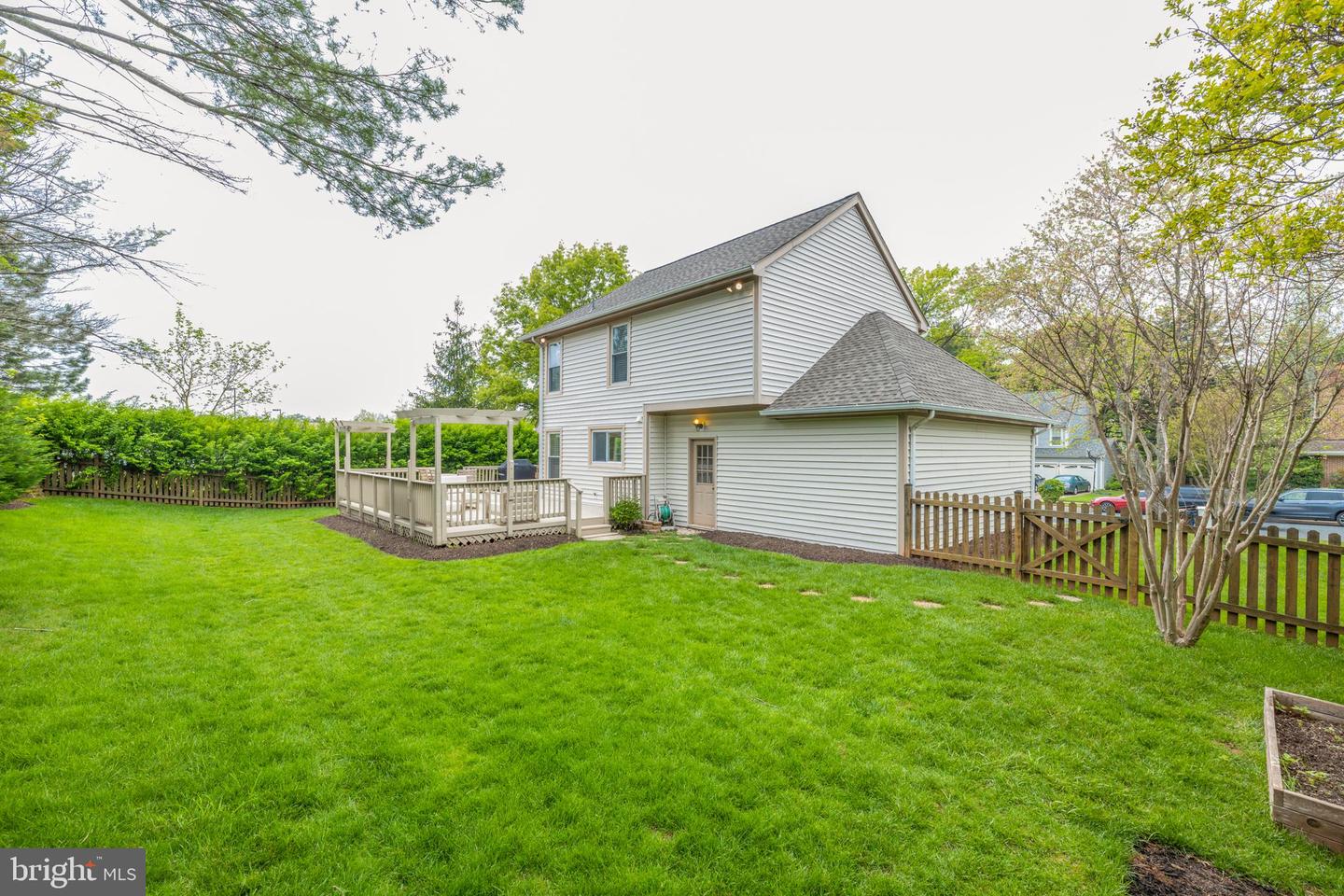 3208 Kinross CIRCLE