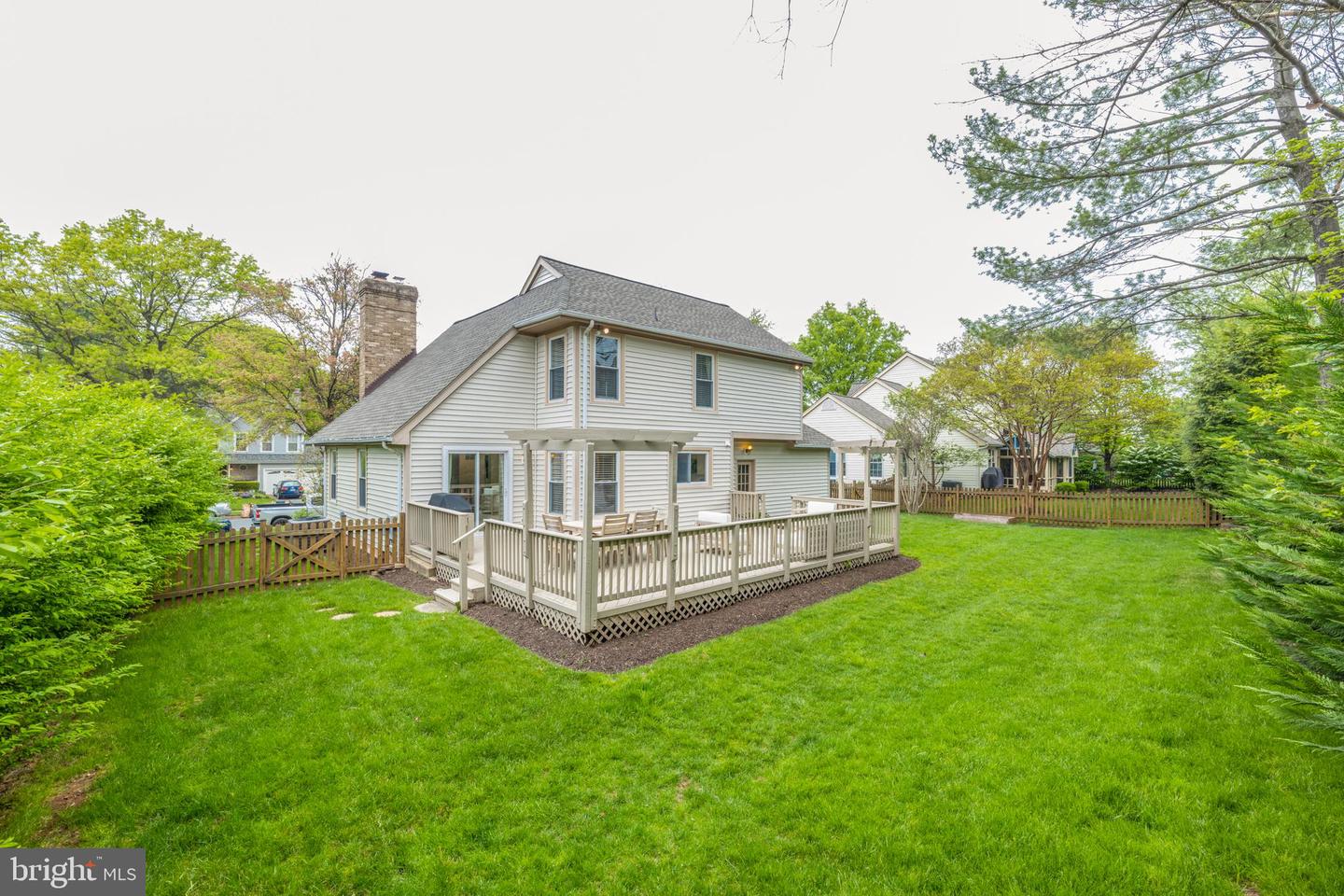 3208 Kinross CIRCLE