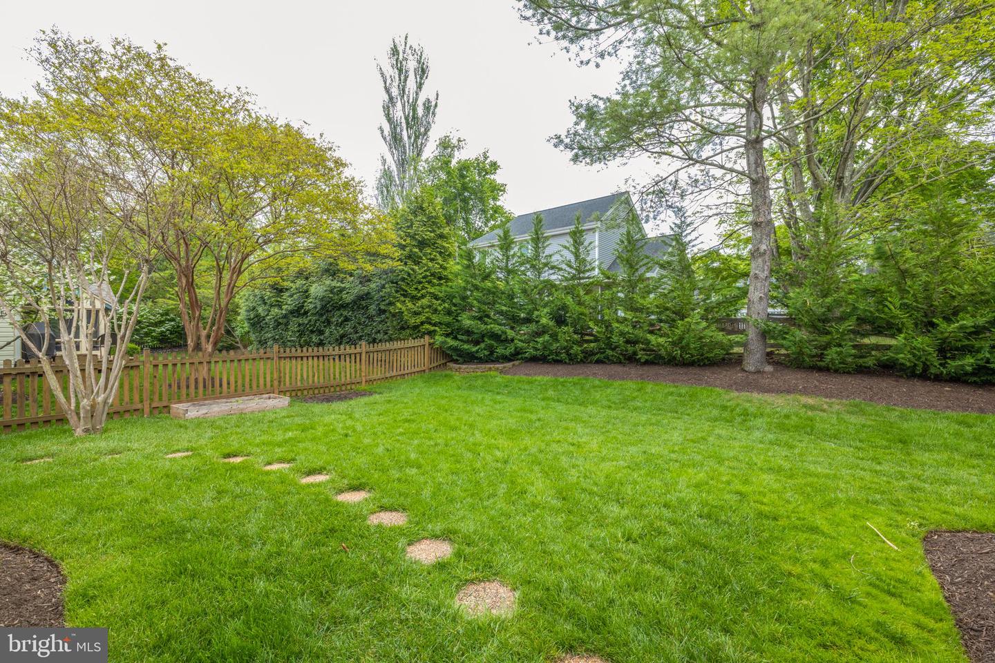 3208 Kinross CIRCLE