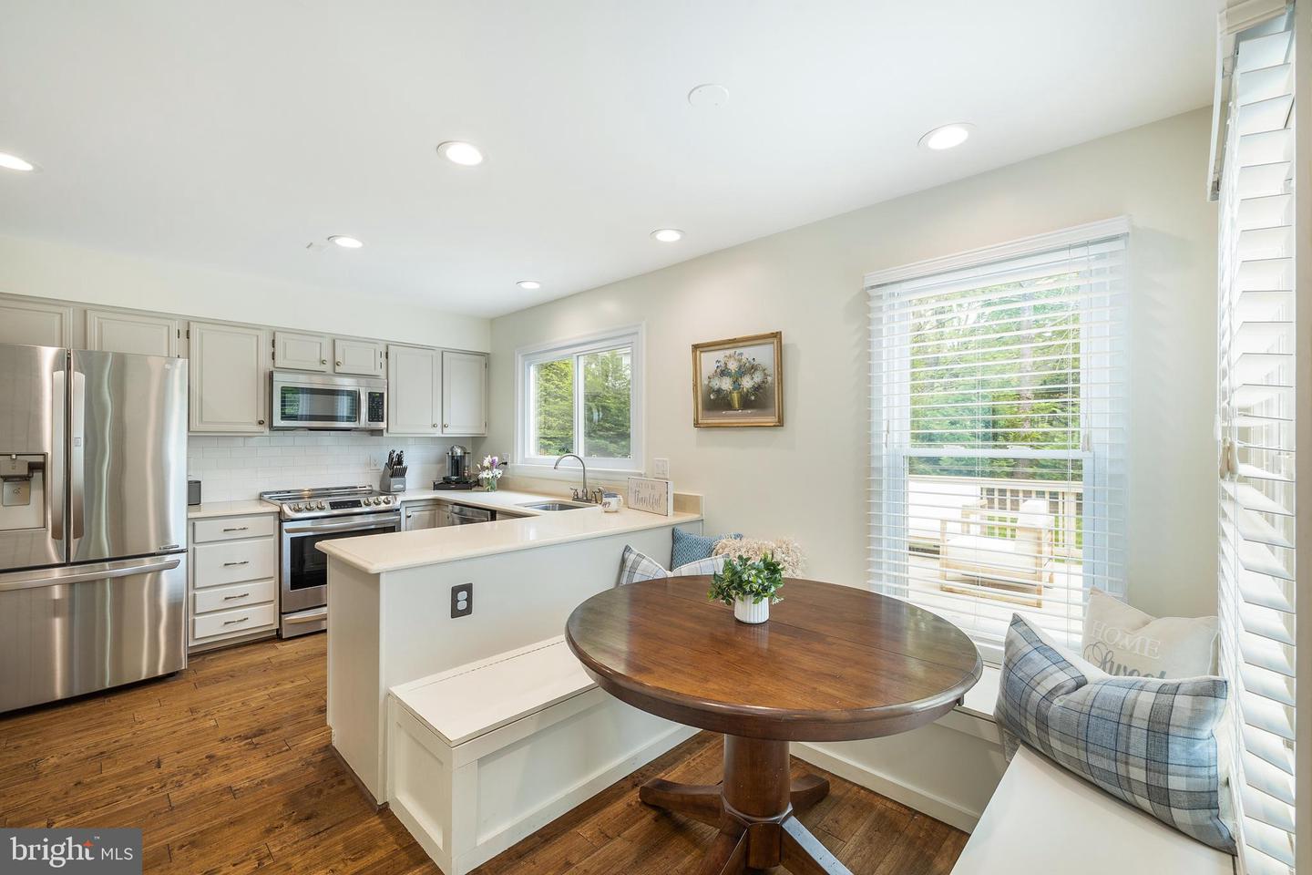 3208 Kinross CIRCLE