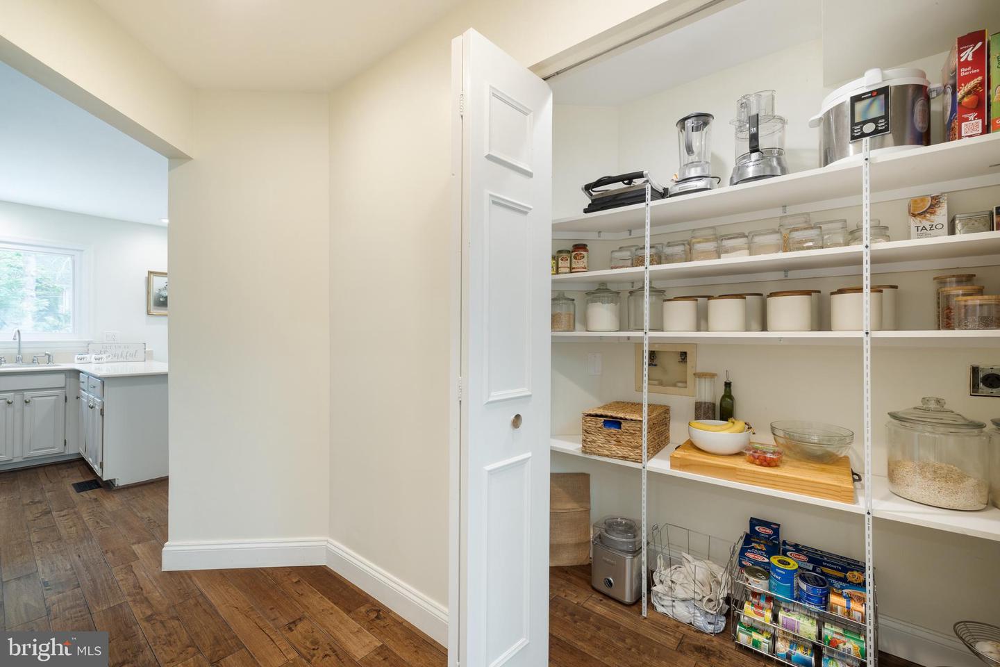 3208 Kinross CIRCLE