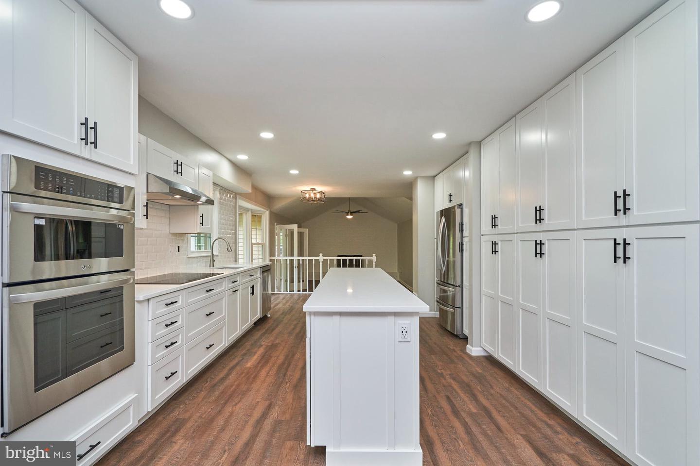 3124 Hannahs Pond LANE
