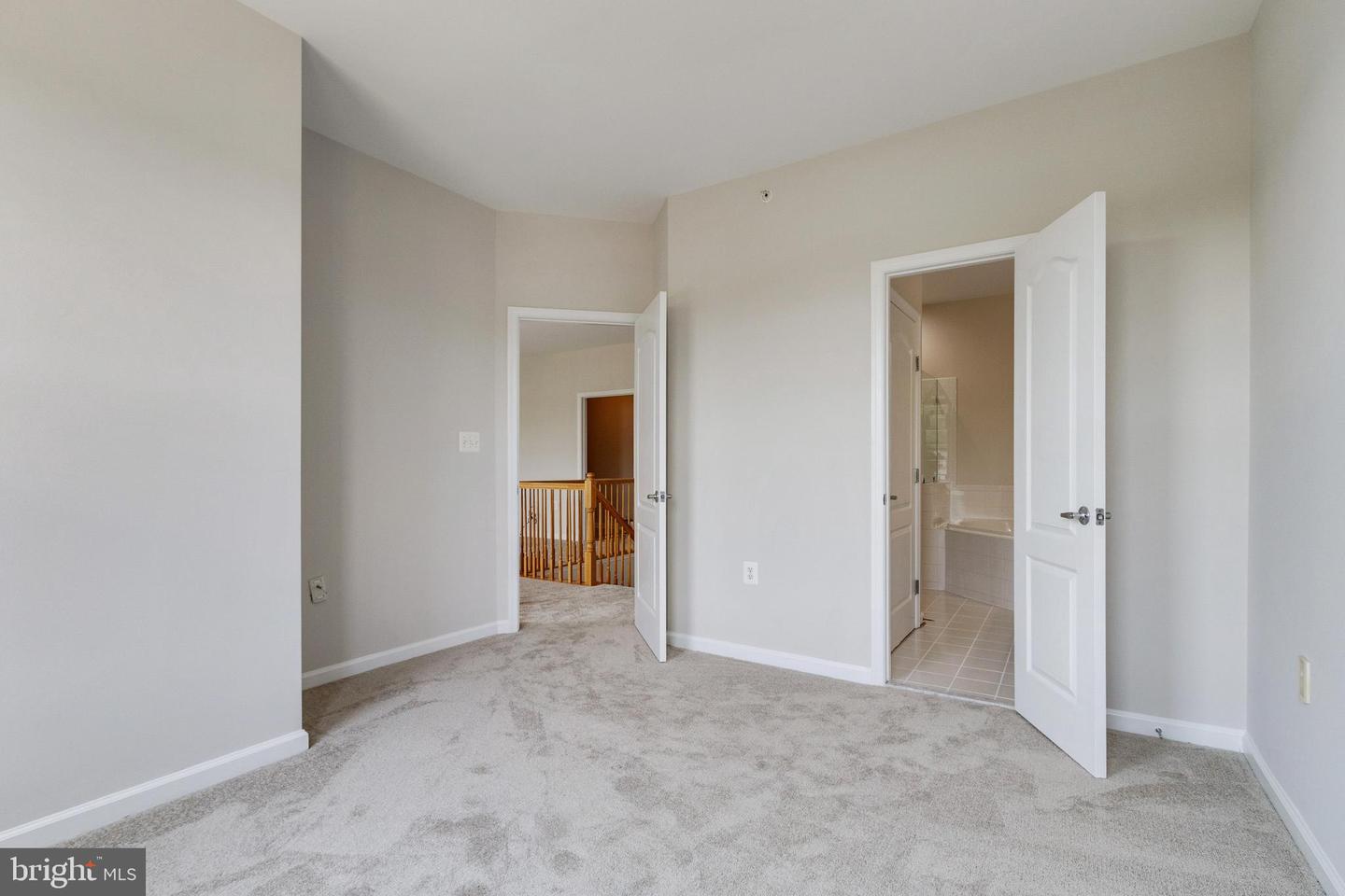 9020 Lorton Station BOULEVARD Unit: 206