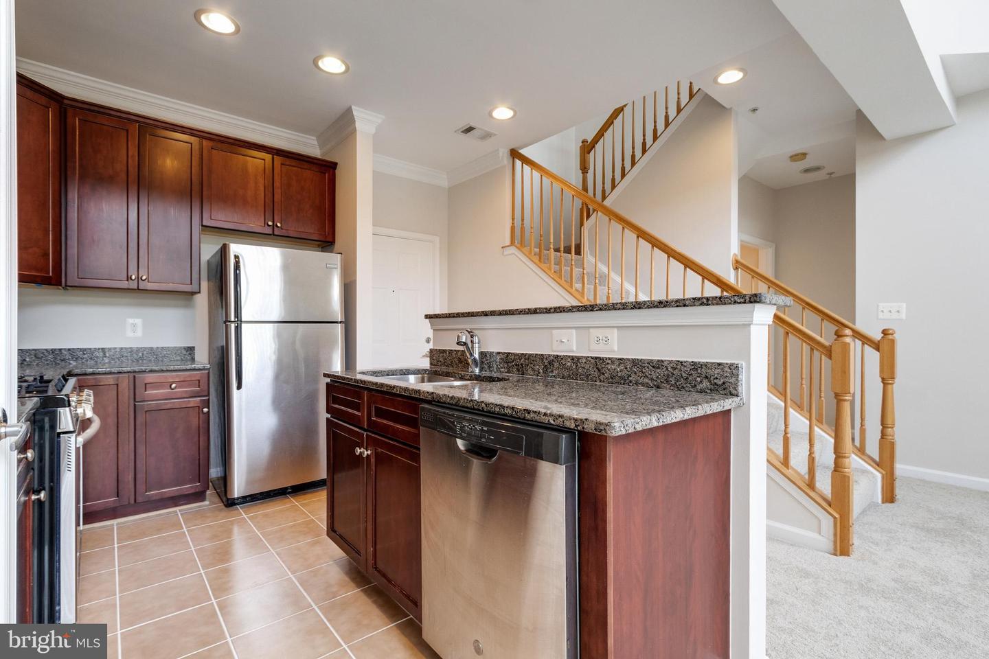 9020 Lorton Station BOULEVARD Unit: 206