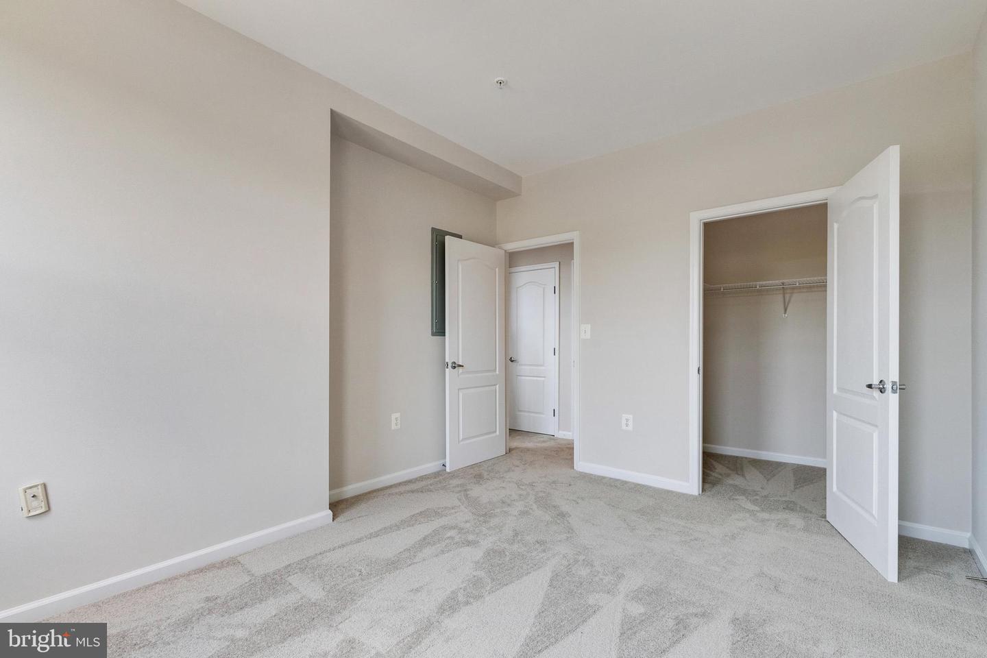 9020 Lorton Station BOULEVARD Unit: 206