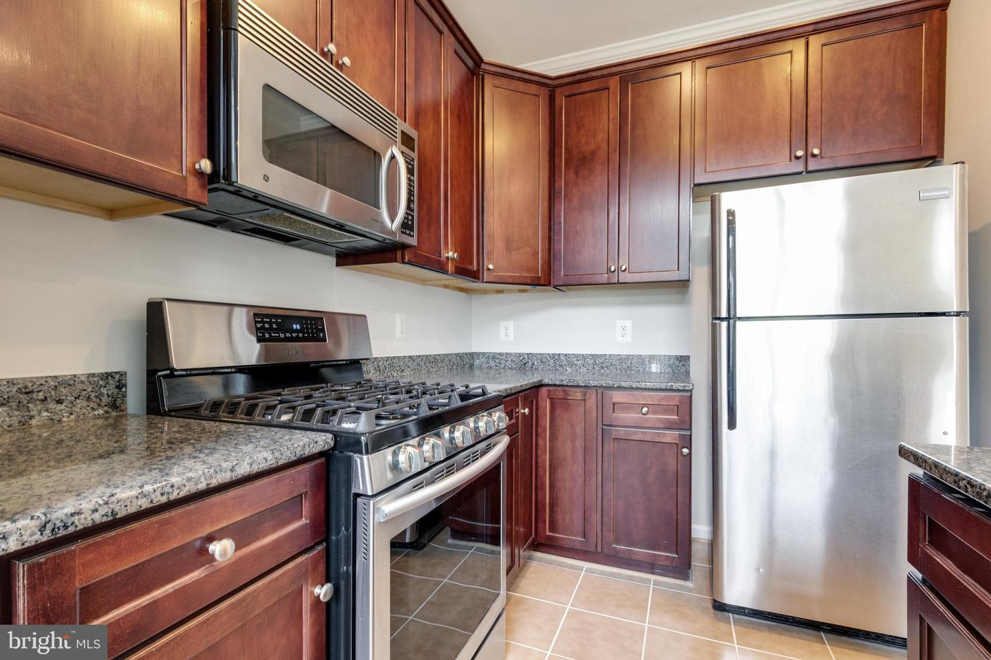 9020 Lorton Station BOULEVARD Unit: 206
