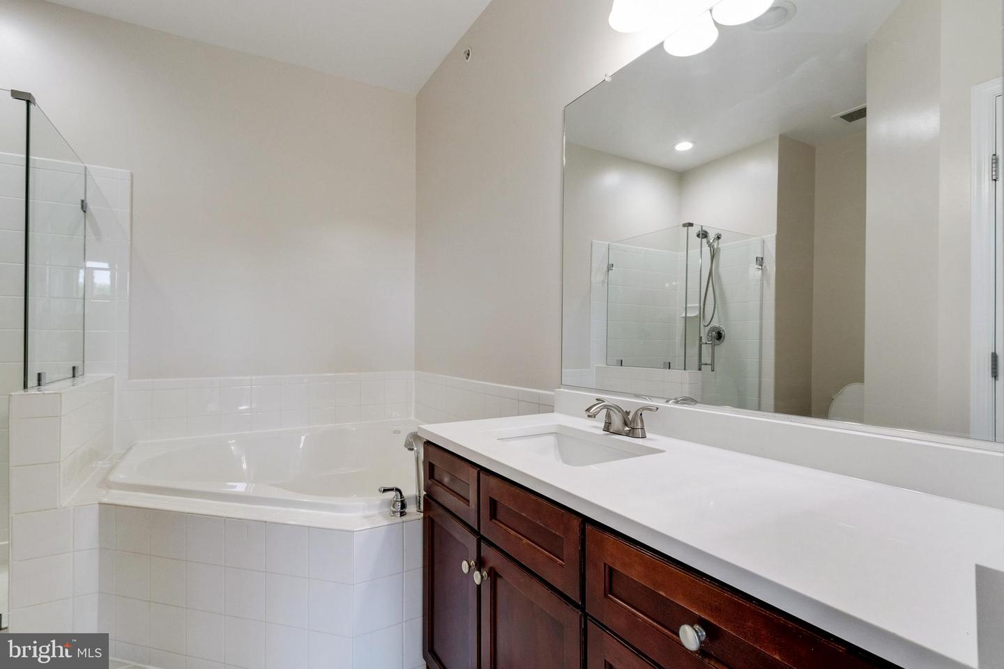 9020 Lorton Station BOULEVARD Unit: 206