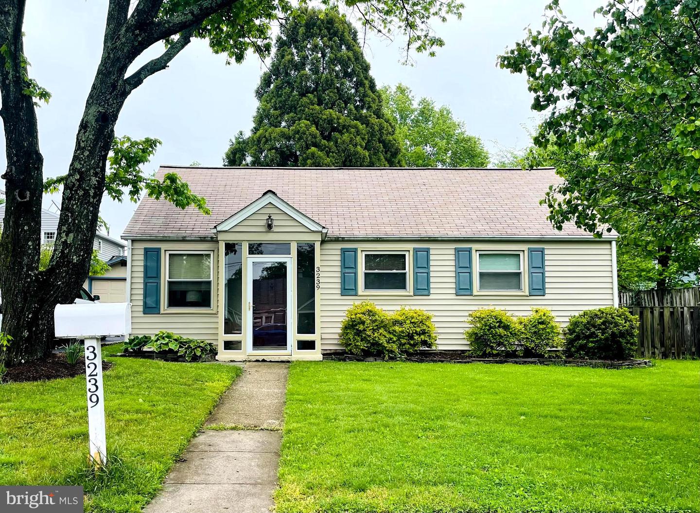 3239 Wayne ROAD