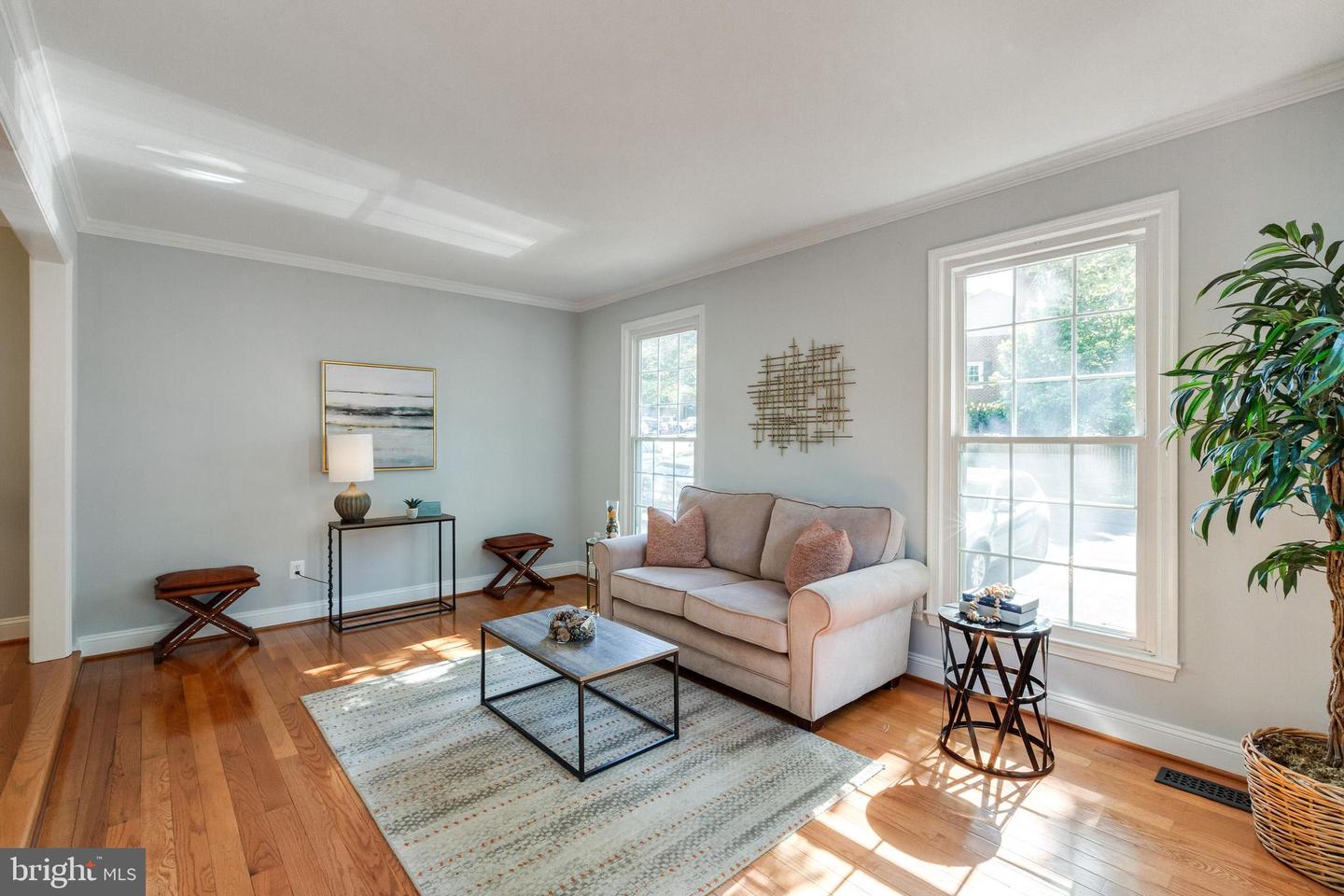 4726 Forestdale DRIVE