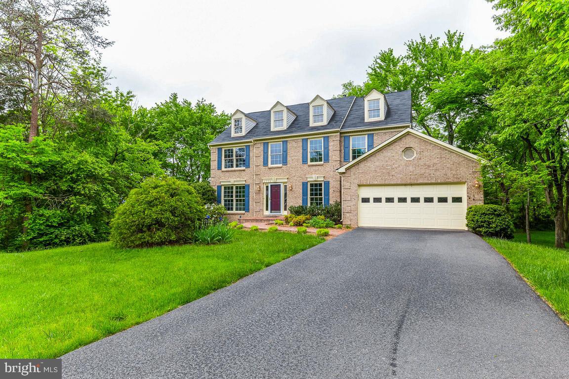 6754 Bronze Post ROAD