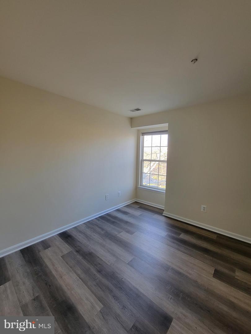 6601 Thackwell WAY Unit: L