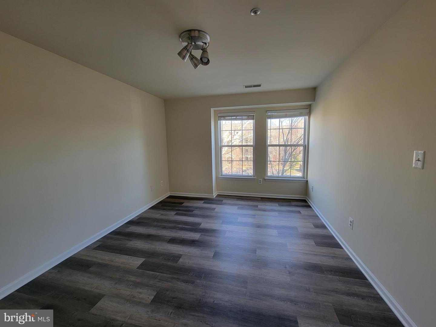 6601 Thackwell WAY Unit: L