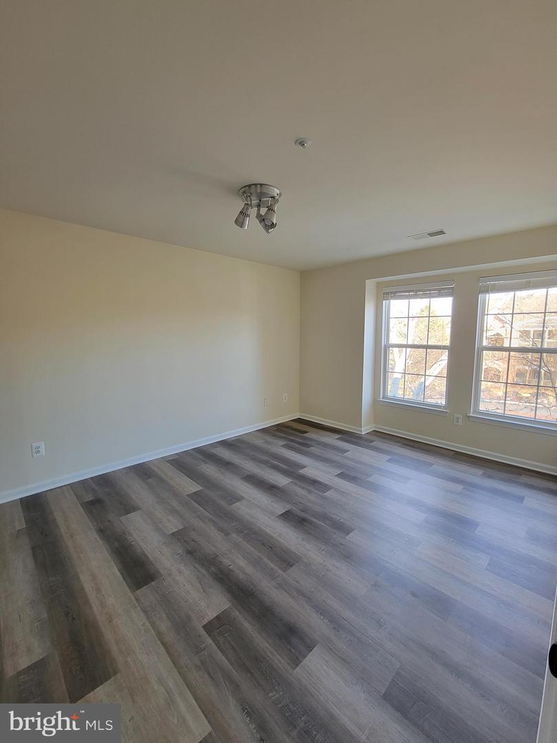 6601 Thackwell WAY Unit: L