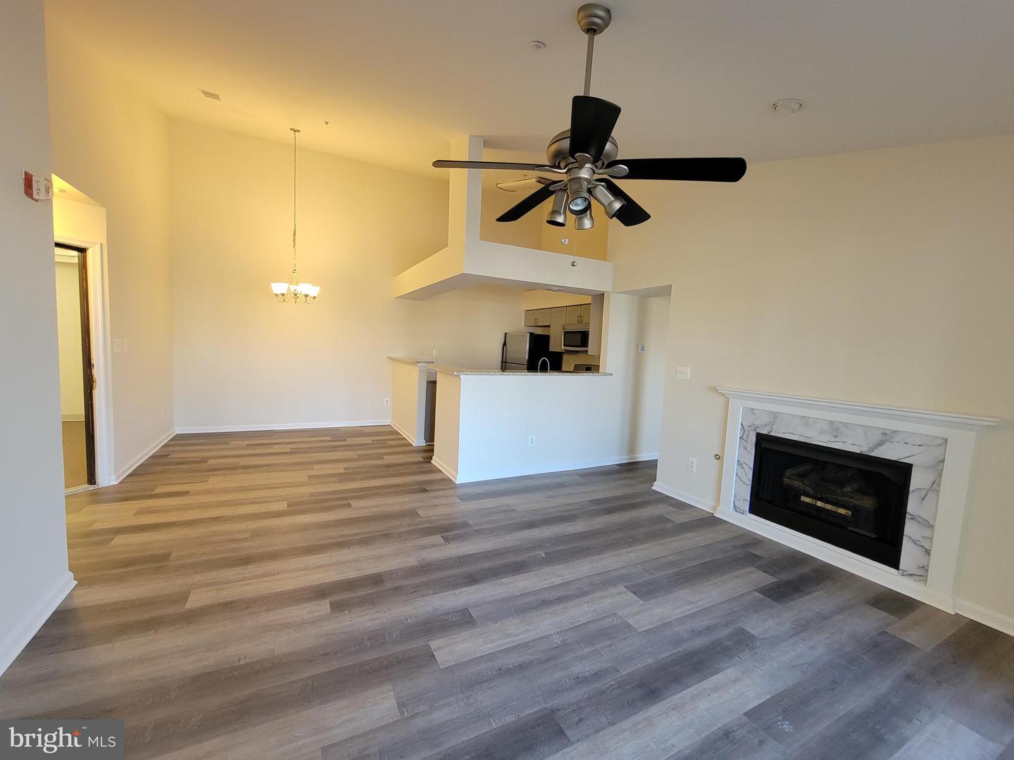 6601 Thackwell WAY Unit: L