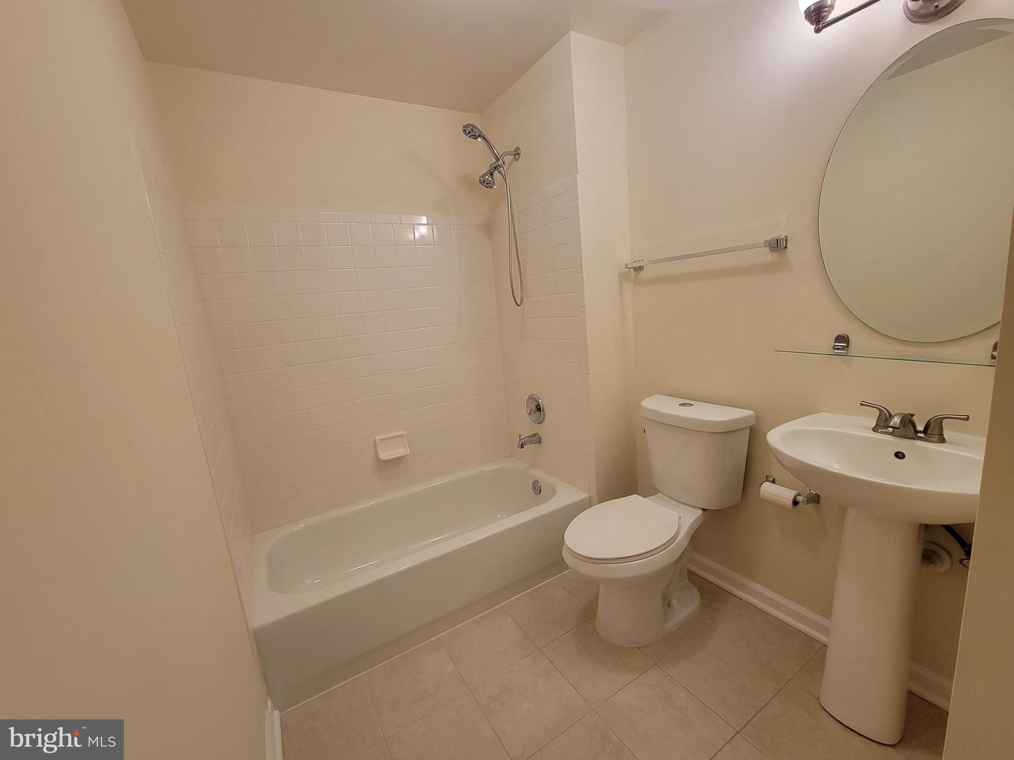 6601 Thackwell WAY Unit: L