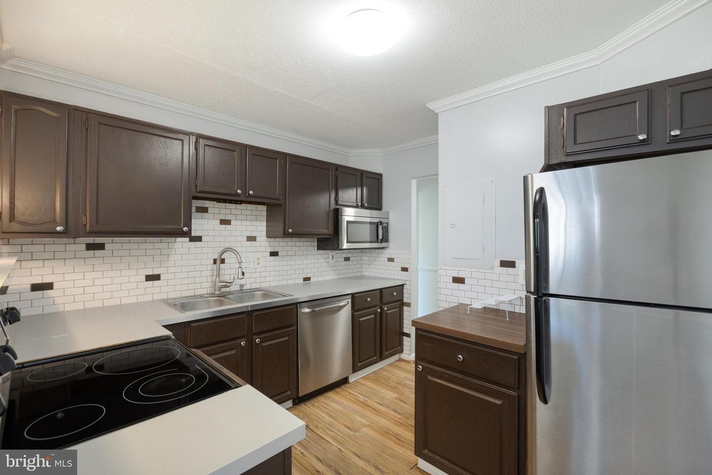 607 Center STREET Unit: T3