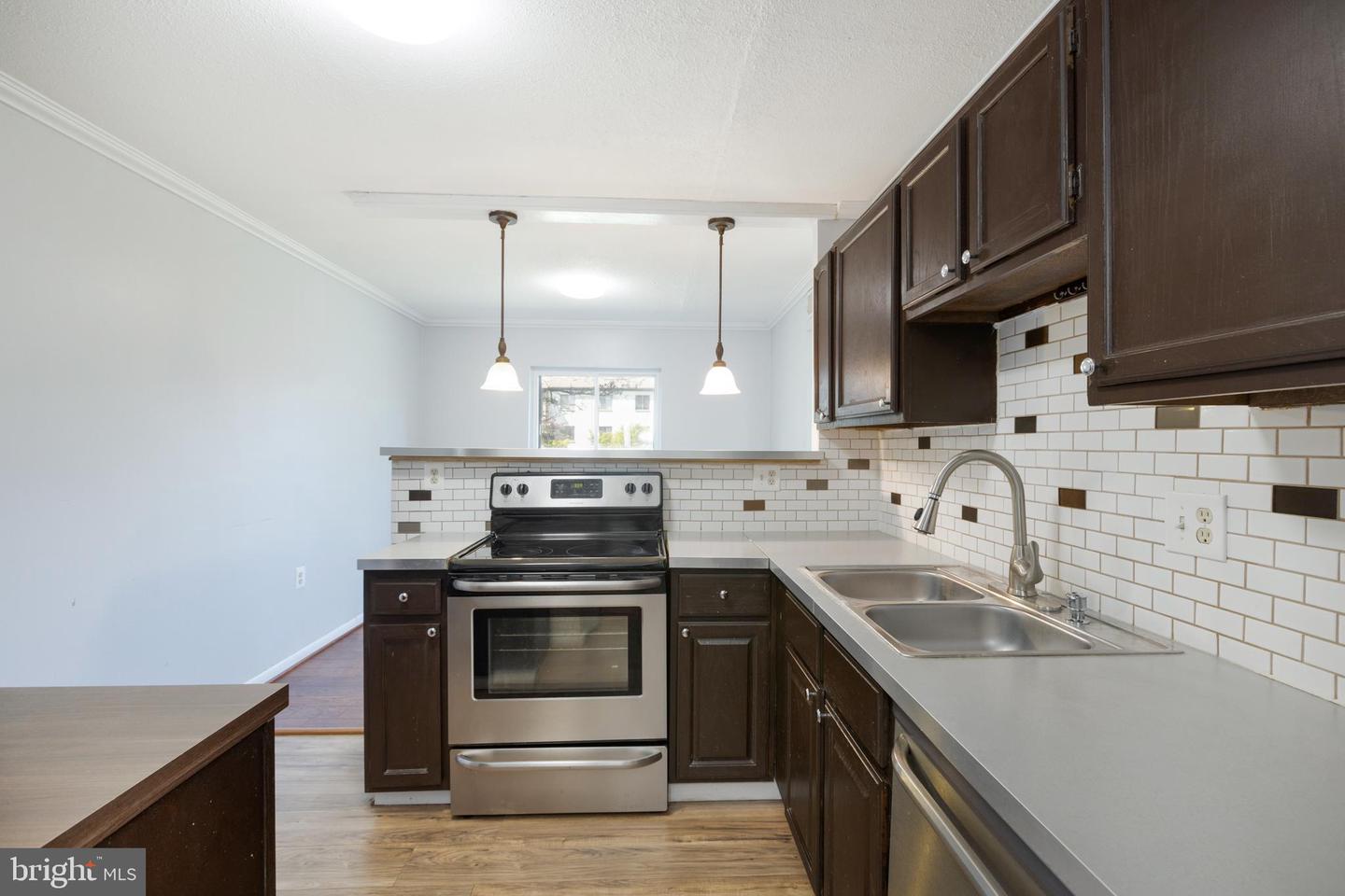 607 Center STREET Unit: T3