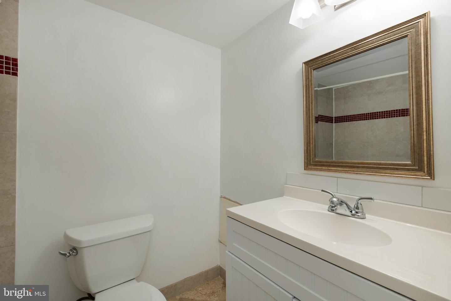 607 Center STREET Unit: T3