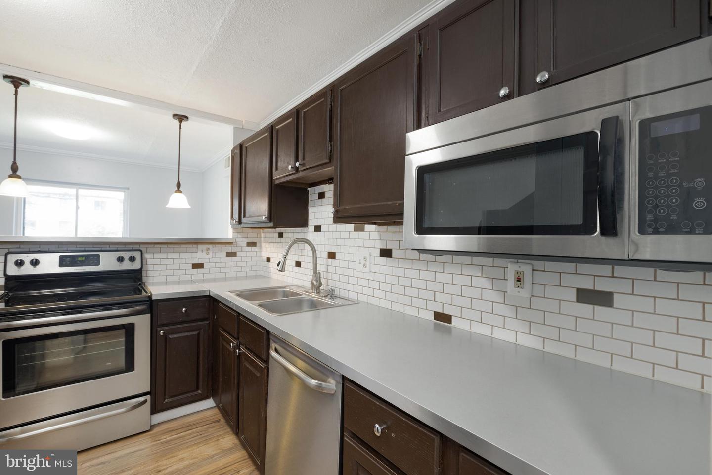 607 Center STREET Unit: T3