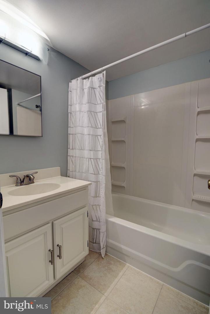 1659 Harvest Green COURT