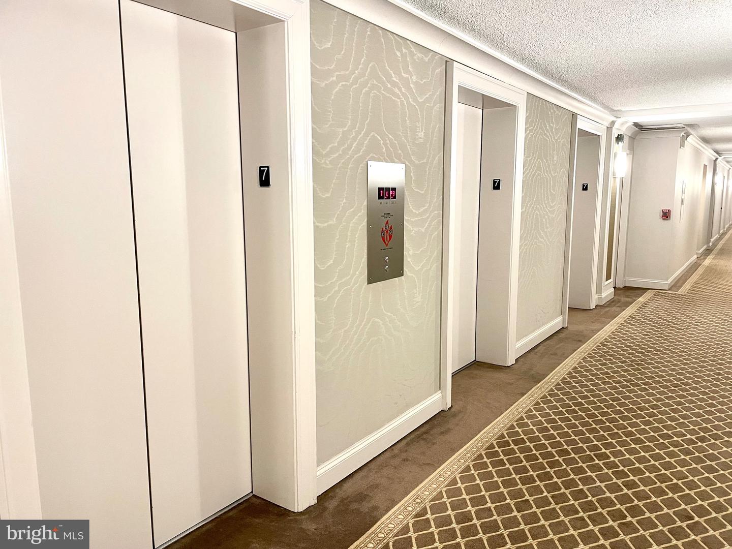 1800 Old Meadow ROAD Unit: 315