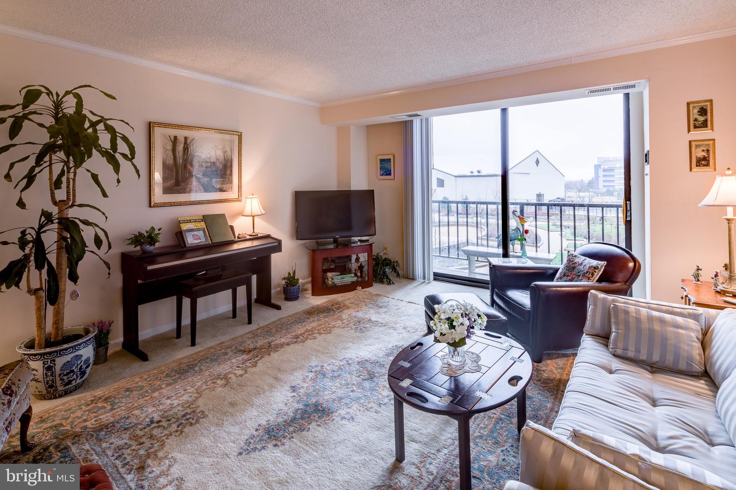 1800 Old Meadow ROAD Unit: 315