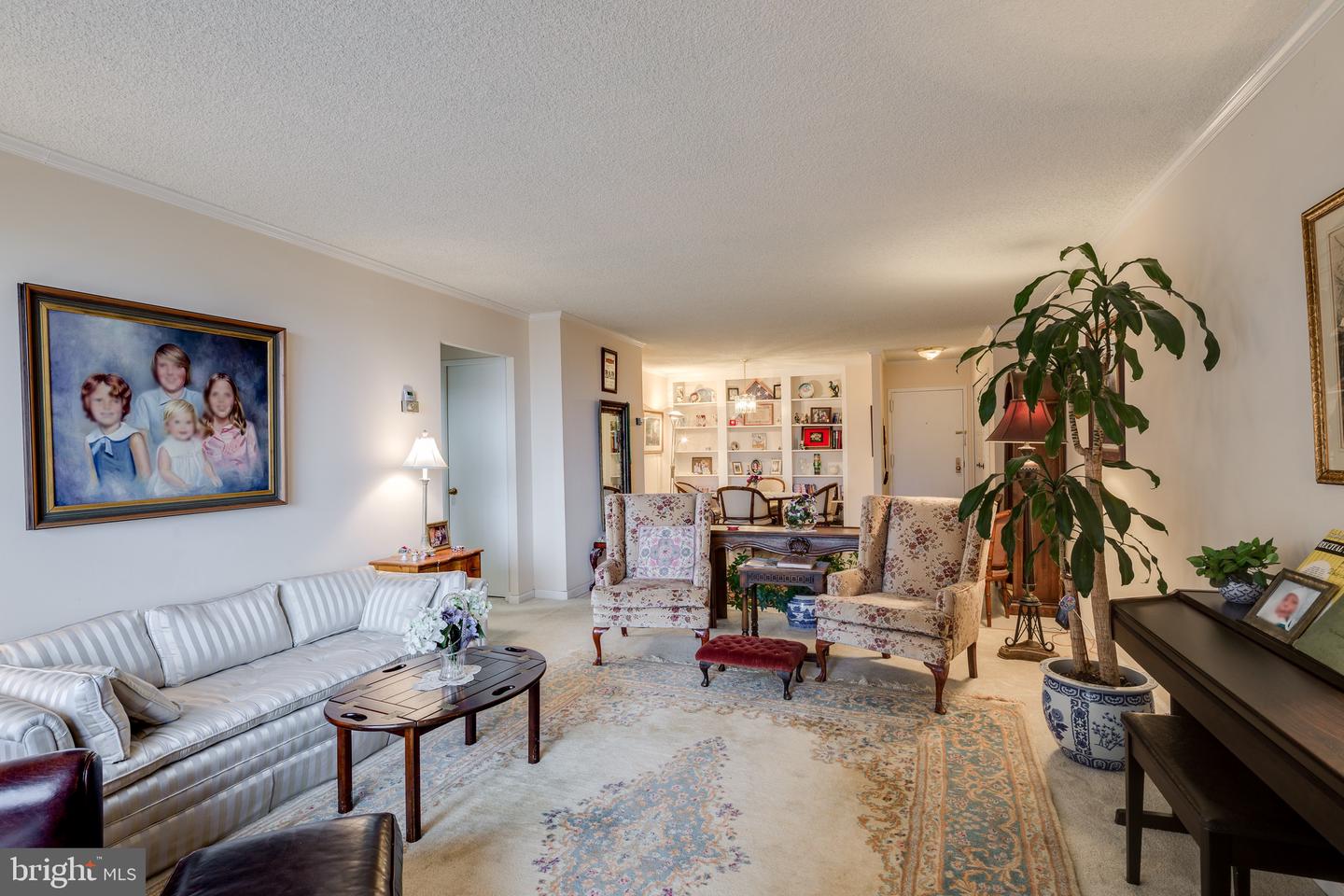 1800 Old Meadow ROAD Unit: 315