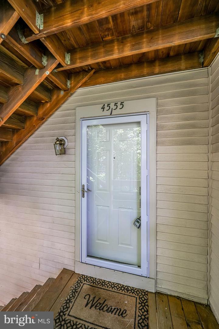 4555 Interlachen COURT Unit: I