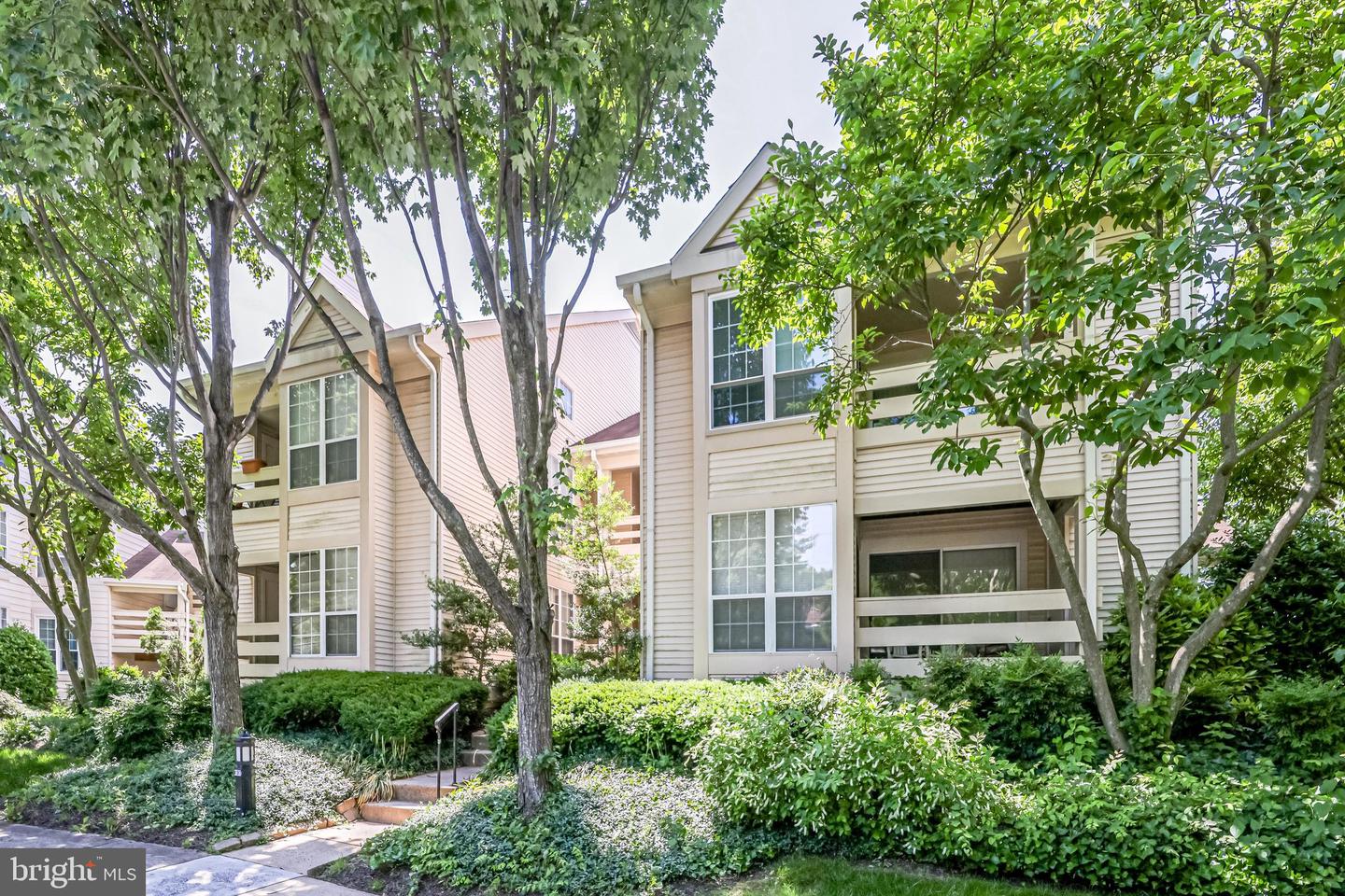 4555 Interlachen COURT Unit: I