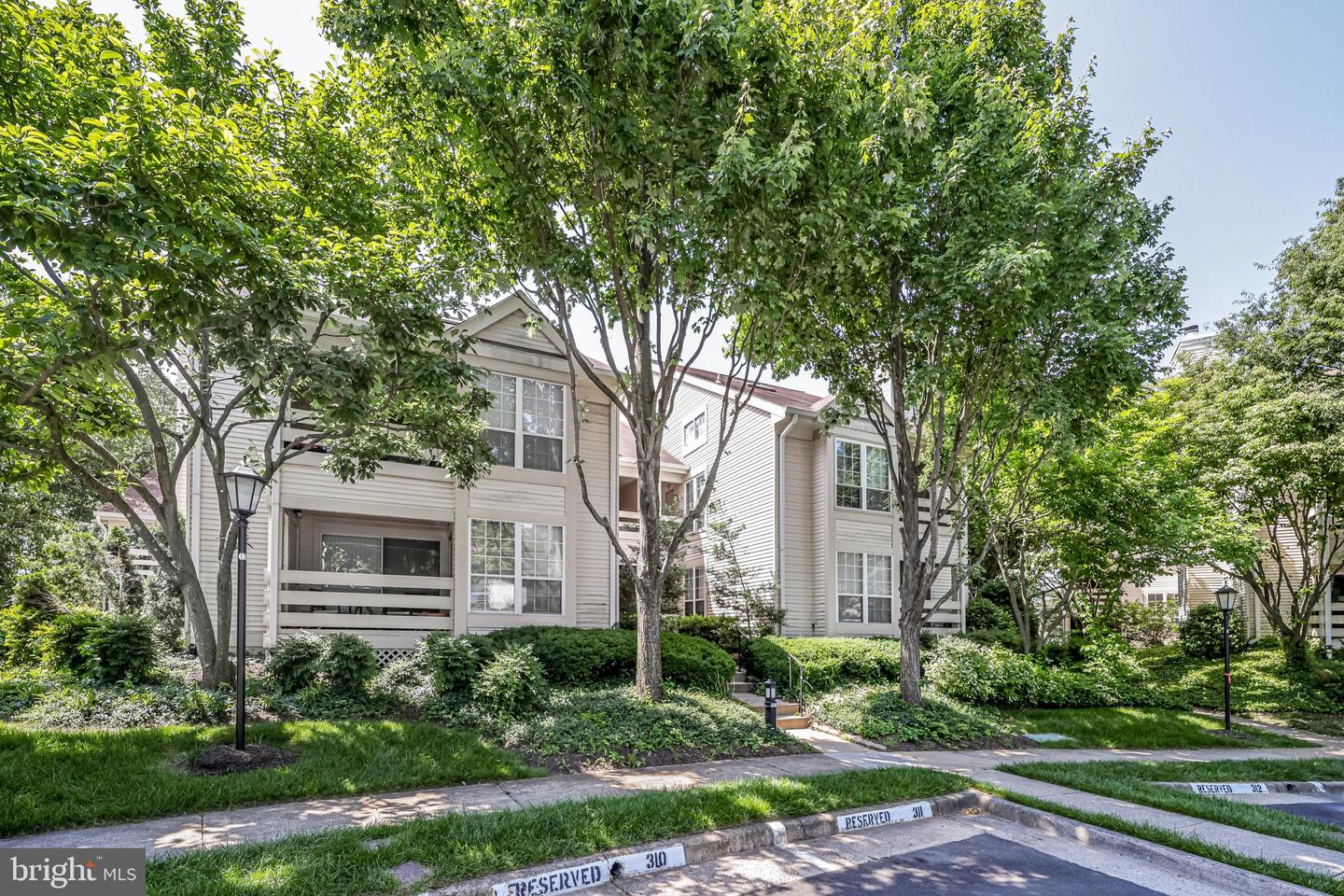 4555 Interlachen COURT Unit: I
