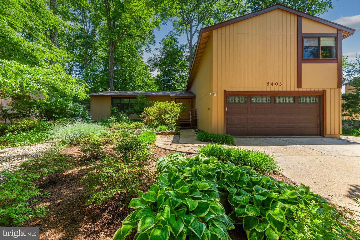 5403 Sideburn ROAD