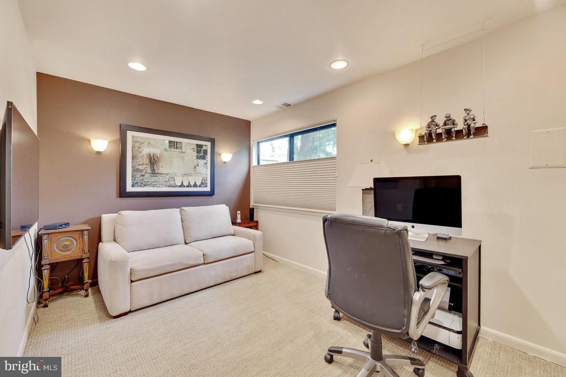 5403 Sideburn ROAD