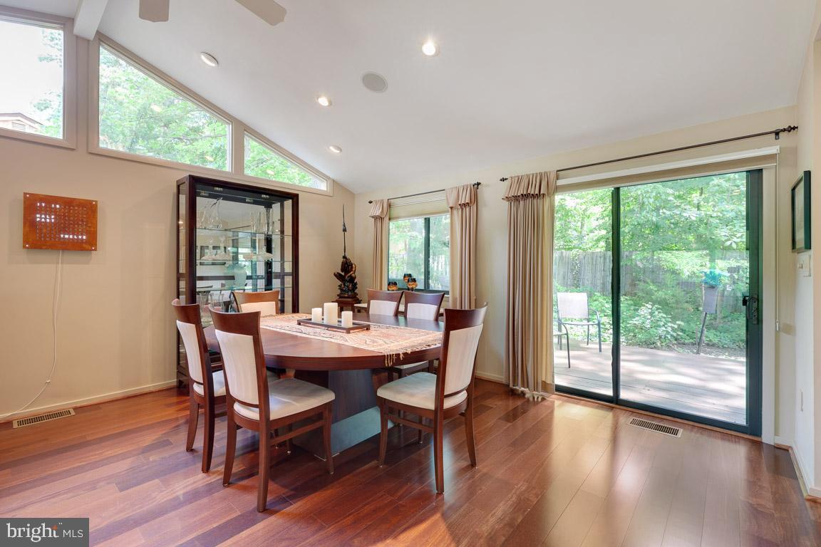5403 Sideburn ROAD